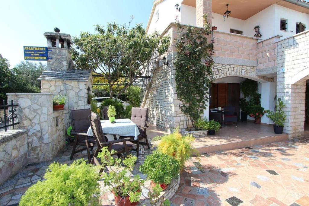 Guest House Licul Rovinj Exterior photo